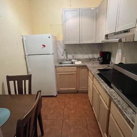 21St Apartament..! Apartman Bakersfield Kültér fotó