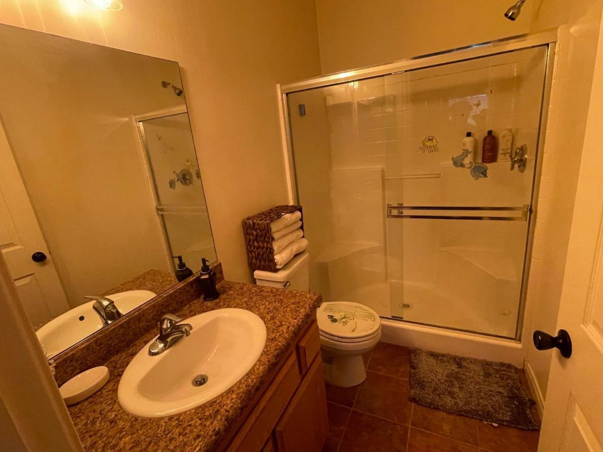 21St Apartament..! Apartman Bakersfield Kültér fotó